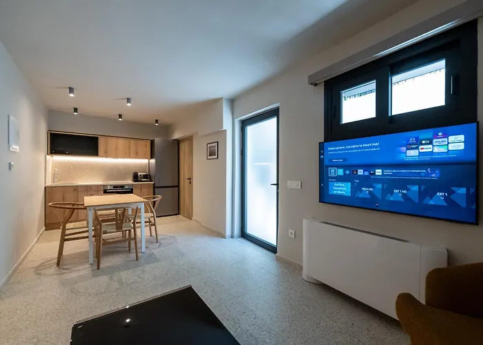 Semi-Basement Apartment - Asklipiou Cube